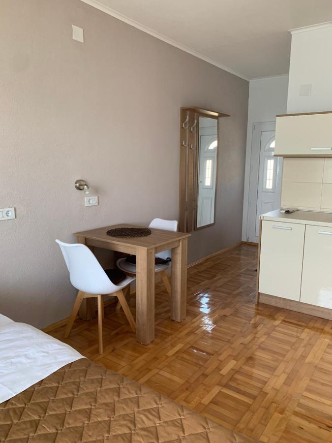 סטאר דויירן Sunrise Apartments And Studios מראה חיצוני תמונה
